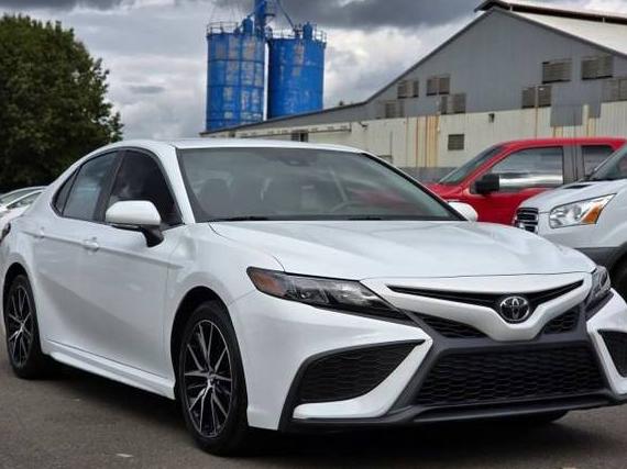 TOYOTA CAMRY 2022 4T1T11AK5NU628244 image