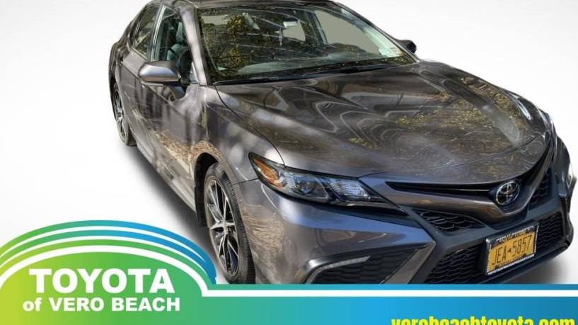 TOYOTA CAMRY 2022 4T1G11BK5NU070119 image