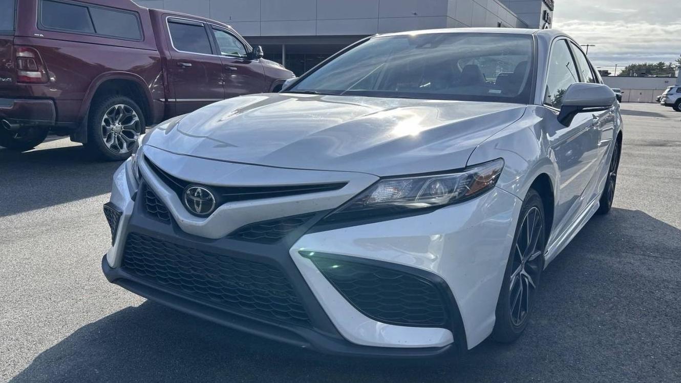 TOYOTA CAMRY 2022 4T1G11AK7NU050343 image