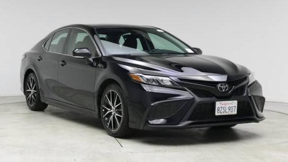 TOYOTA CAMRY 2022 4T1G11AK0NU654624 image