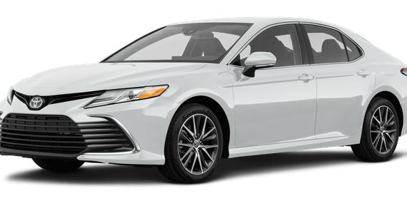 TOYOTA CAMRY 2022 4T1C11AK1NU052748 image