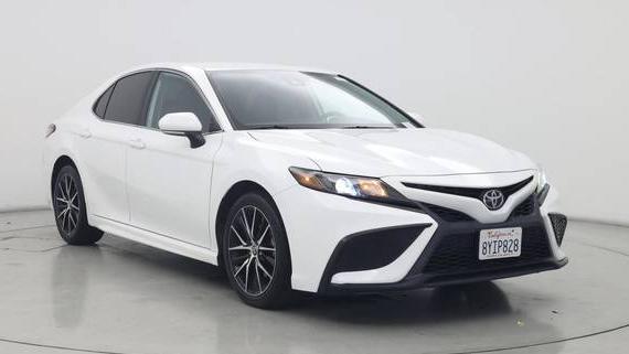 TOYOTA CAMRY 2022 4T1G11AK2NU630552 image