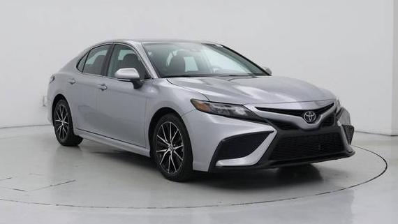 TOYOTA CAMRY 2022 4T1T11AK1NU666747 image