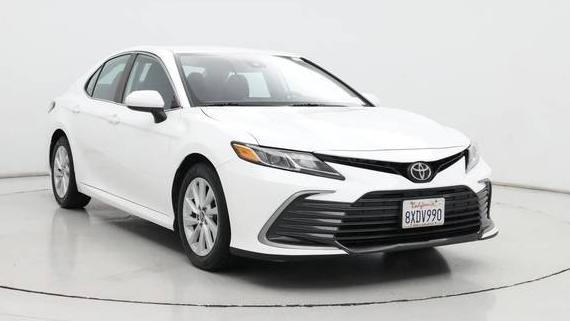 TOYOTA CAMRY 2022 4T1C11AK2NU619436 image