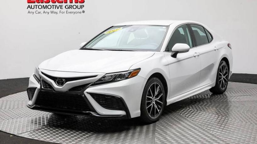 TOYOTA CAMRY 2022 4T1G11AK9NU697987 image