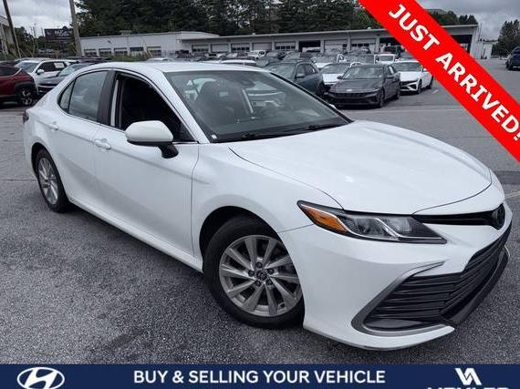 TOYOTA CAMRY 2022 4T1C11AK7NU660693 image