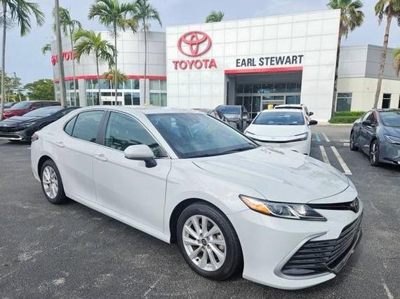 TOYOTA CAMRY 2022 4T1C11AK8NU060538 image