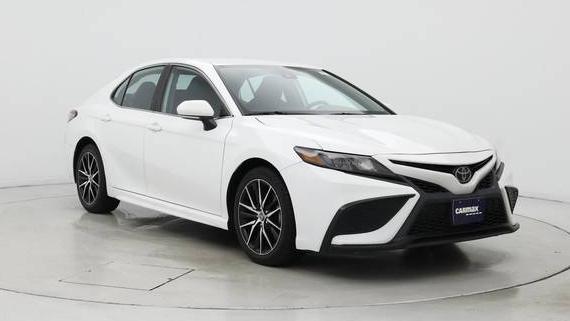 TOYOTA CAMRY 2022 4T1T11AK2NU699529 image