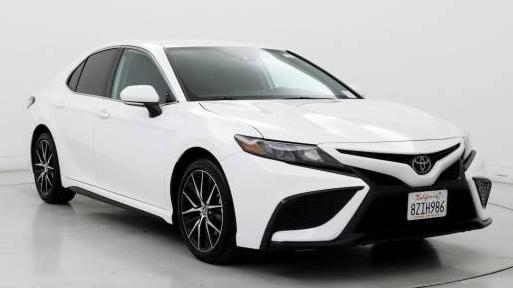 TOYOTA CAMRY 2022 4T1T11AKXNU651888 image