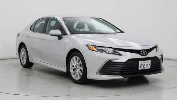 TOYOTA CAMRY 2022 4T1C11AK0NU009292 image