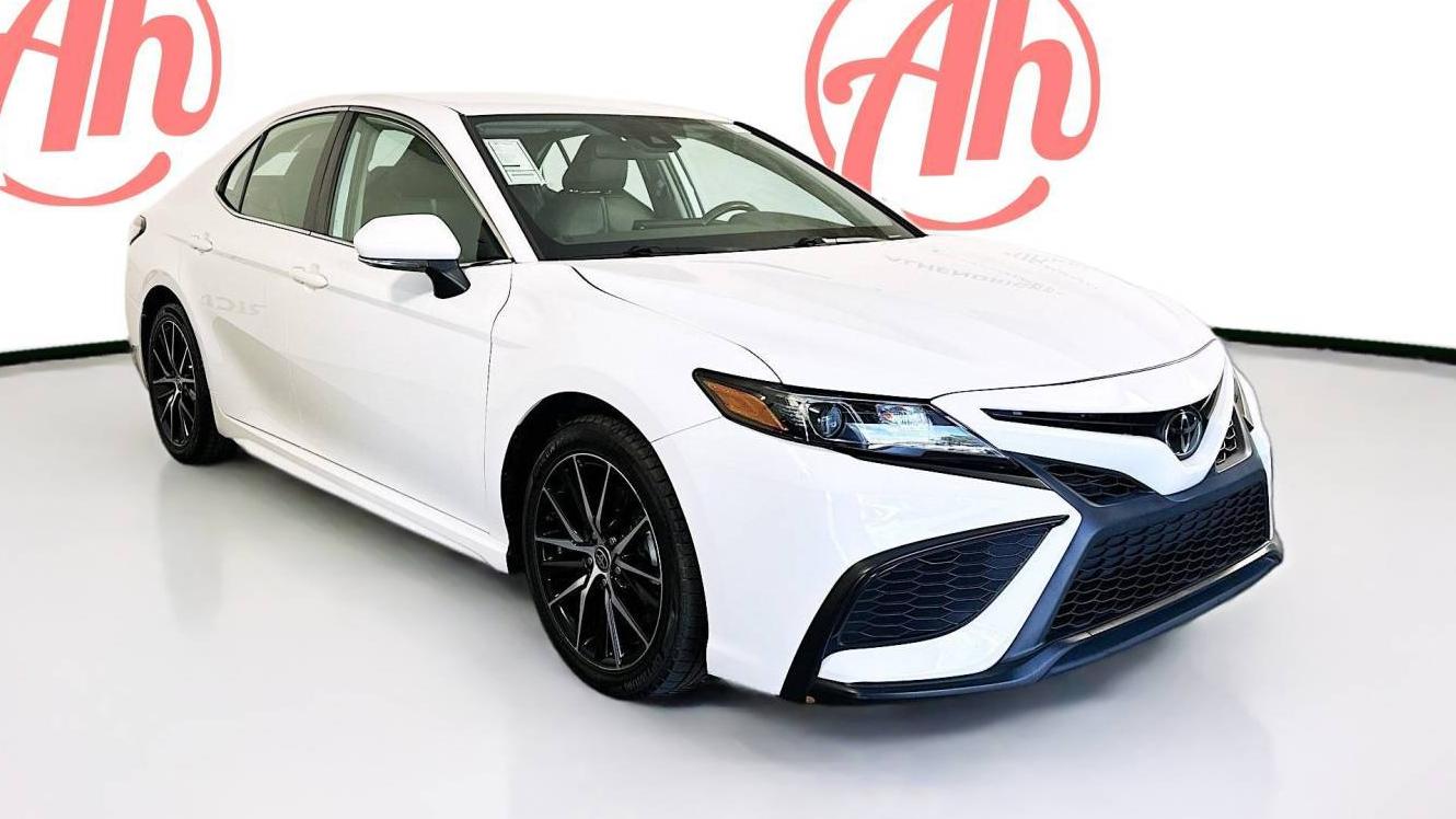 TOYOTA CAMRY 2022 4T1G11AK9NU714173 image