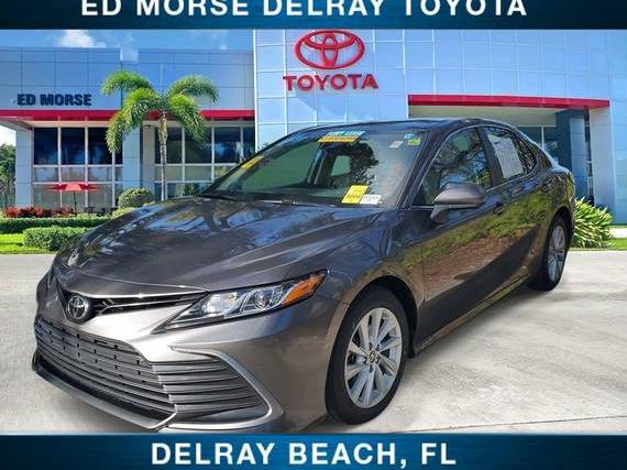 TOYOTA CAMRY 2022 4T1C11AK5NU637137 image