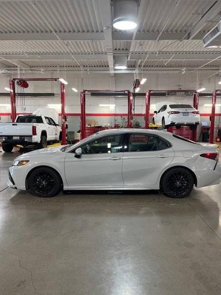 TOYOTA CAMRY 2022 4T1K31AK7NU038407 image