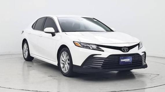 TOYOTA CAMRY 2022 4T1C11AKXNU698287 image