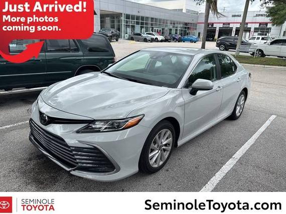 TOYOTA CAMRY 2022 4T1C11AKXNU076773 image