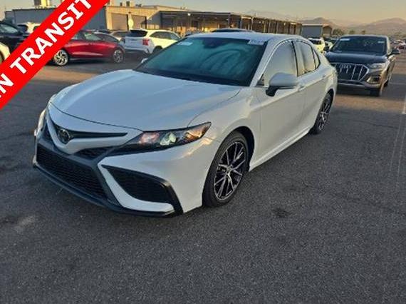 TOYOTA CAMRY 2022 4T1G11AKXNU053642 image