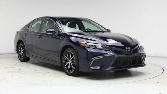 TOYOTA CAMRY 2022 4T1T11AKXNU051873 image