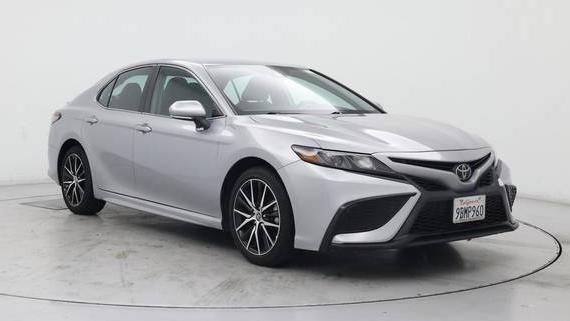 TOYOTA CAMRY 2022 4T1T11AKXNU059620 image