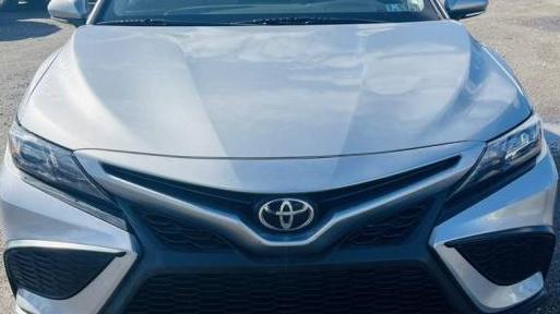 TOYOTA CAMRY 2022 4T1G11AK0NU662187 image