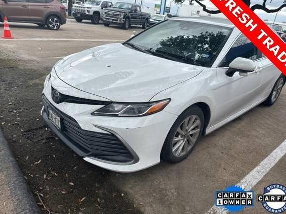 TOYOTA CAMRY 2022 4T1C11AK1NU696203 image