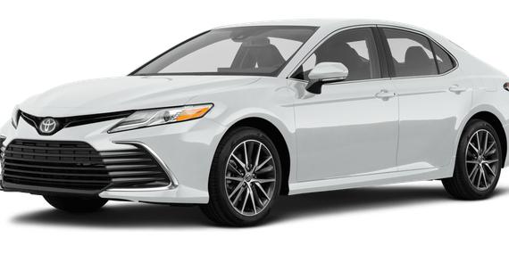 TOYOTA CAMRY 2022 4T1C11AK3NU659850 image