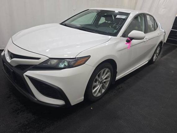 TOYOTA CAMRY 2022 4T1G11AK5NU627368 image