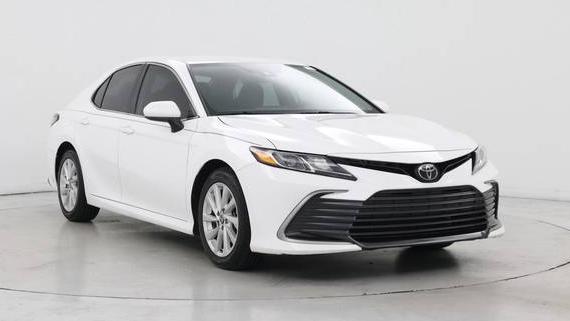 TOYOTA CAMRY 2022 4T1C11AK6NU061199 image