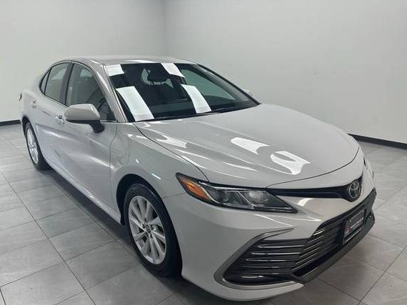 TOYOTA CAMRY 2022 4T1C11BK8NU065866 image