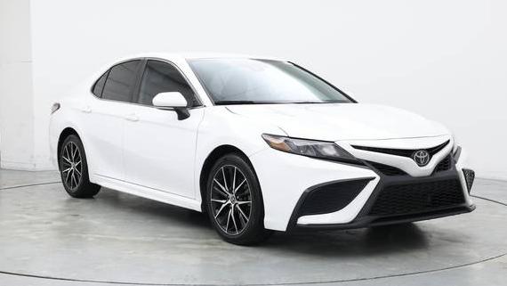TOYOTA CAMRY 2022 4T1G11AK2NU678214 image