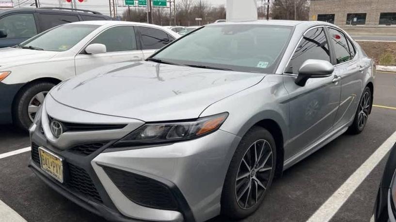 TOYOTA CAMRY 2022 4T1G11AK4NU684659 image