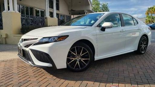 TOYOTA CAMRY 2022 4T1G11AK6NU672805 image