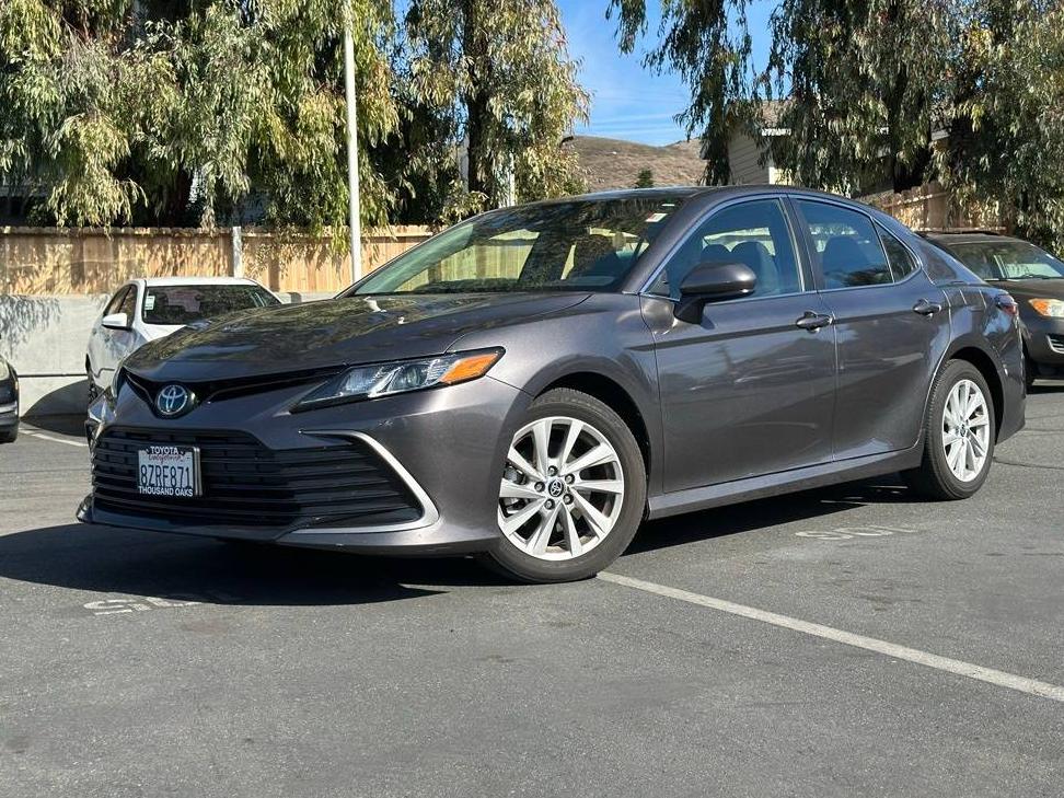 TOYOTA CAMRY 2022 4T1C11AK9NU021165 image