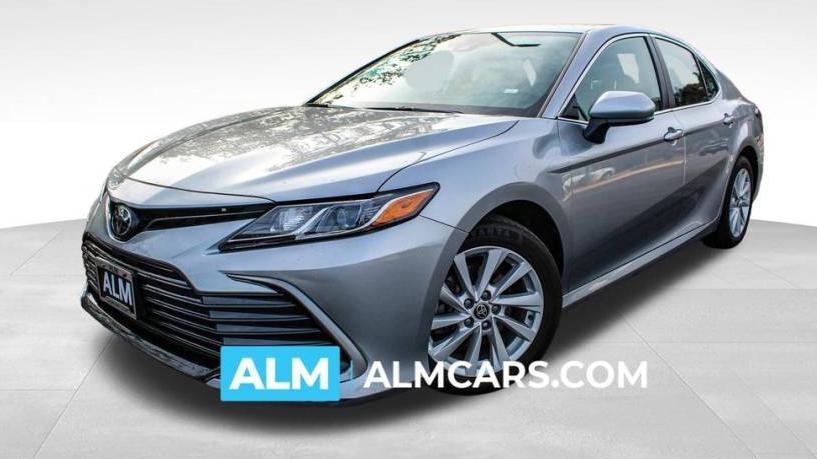 TOYOTA CAMRY 2022 4T1C11AK1NU665310 image