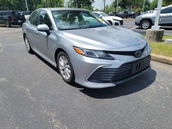 TOYOTA CAMRY 2022 4T1C11AKXNU653298 image