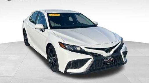 TOYOTA CAMRY 2022 4T1G11AK6NU665322 image