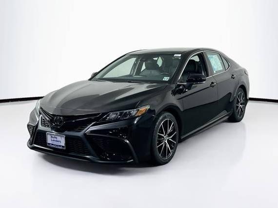 TOYOTA CAMRY 2022 4T1G11BK1NU069162 image