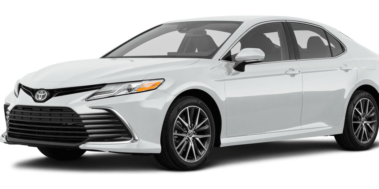 TOYOTA CAMRY 2022 4T1C11AK0NU700130 image