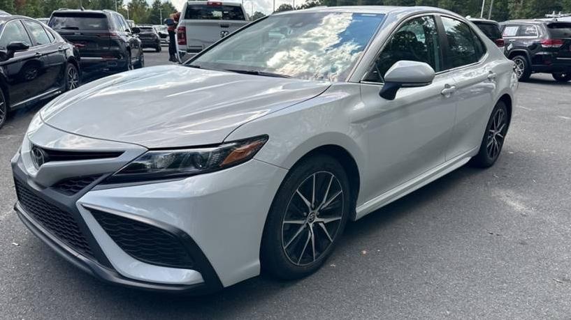 TOYOTA CAMRY 2022 4T1G11AK5NU052608 image