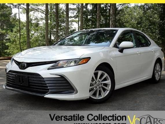 TOYOTA CAMRY 2022 4T1C11AK9NU690021 image