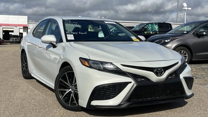 TOYOTA CAMRY 2022 4T1G11AK1NU070765 image