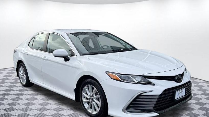 TOYOTA CAMRY 2022 4T1C11BK8NU055922 image