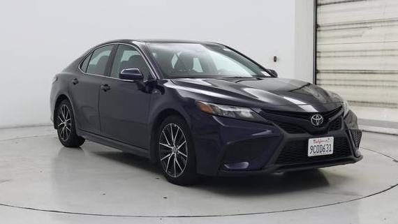 TOYOTA CAMRY 2022 4T1T11AK4NU712457 image