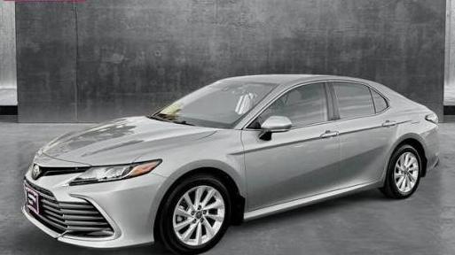 TOYOTA CAMRY 2022 4T1C11AK4NU697913 image