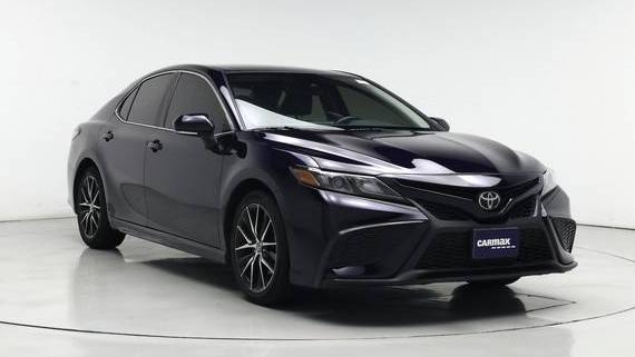 TOYOTA CAMRY 2022 4T1G11AKXNU002402 image