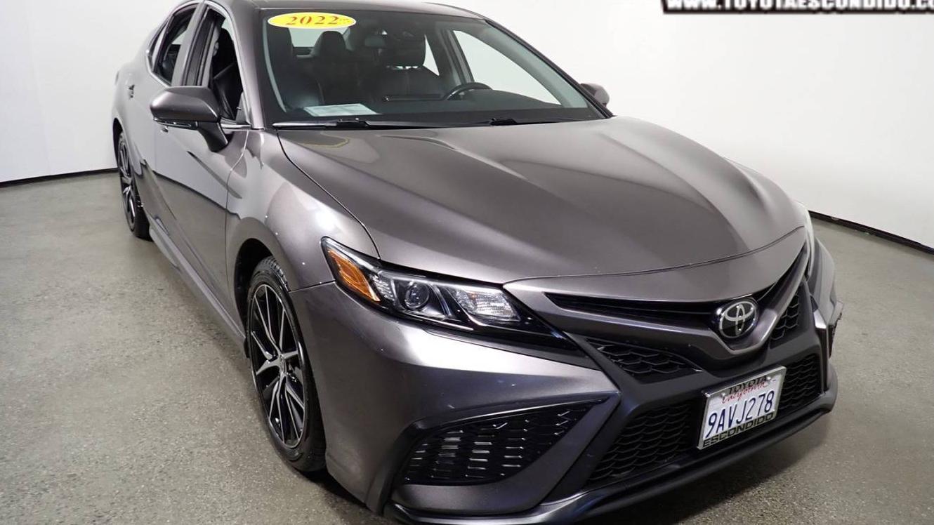 TOYOTA CAMRY 2022 4T1G11AK4NU694513 image