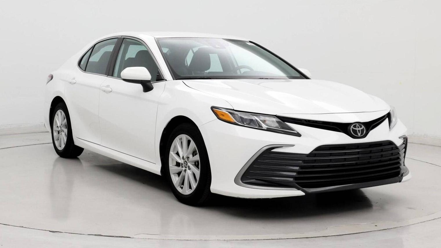 TOYOTA CAMRY 2022 4T1C11AK4NU686491 image