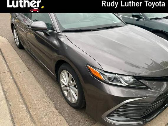TOYOTA CAMRY 2022 4T1C11AK0NU686472 image