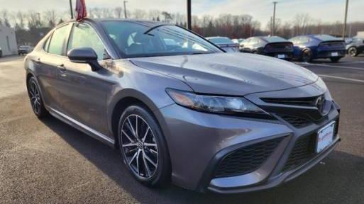 TOYOTA CAMRY 2022 4T1G11BK6NU055550 image