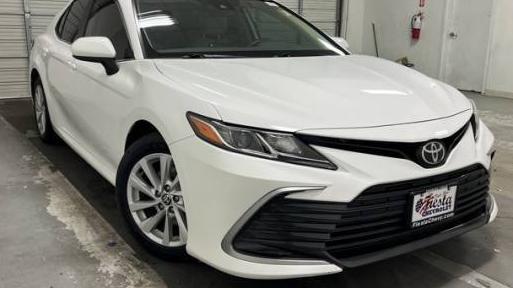 TOYOTA CAMRY 2022 4T1C11AK0NU638566 image