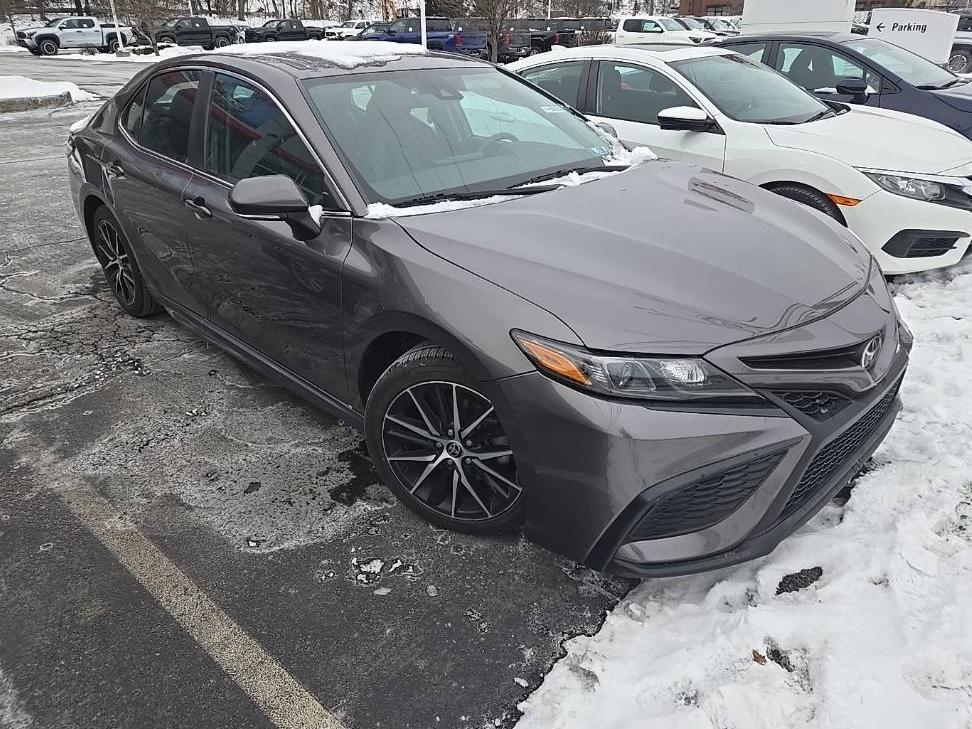 TOYOTA CAMRY 2022 4T1G11AK0NU622210 image